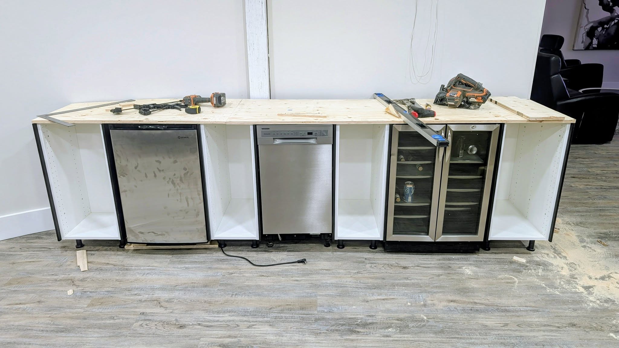 Custom Wet Bar for Basement Games Room